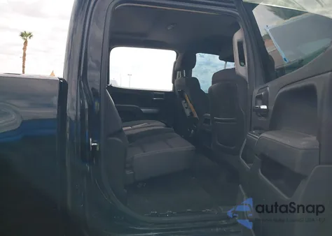 2015 Chevrolet Silverado 1500 1Lt z USA, uszkodzony, nr VIN 3GCPCREC1FG472404